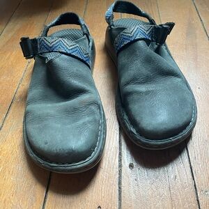 Women’s Chaco clogs. Size 8.